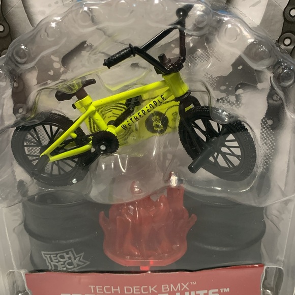 Tech Deck BMX Freestyle Bike NEW By Spinmaster Wethepeople yellow W/Flame Jump - Picture 8 of 8